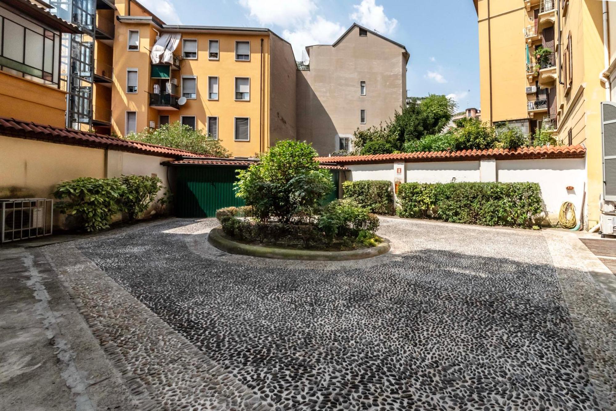 Dream Suites Milano Centro Porta Romana Екстериор снимка