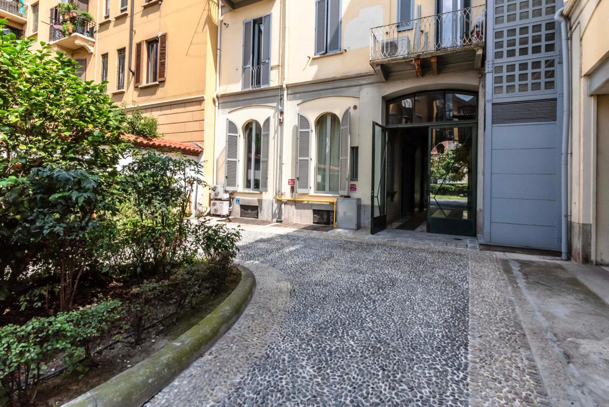 Dream Suites Milano Centro Porta Romana Екстериор снимка